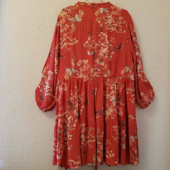Torrid Voluminous Dress Size 2 Crinkle Gauze Floral Red Tie Neck Self Tie Belt - Picture 3 of 16